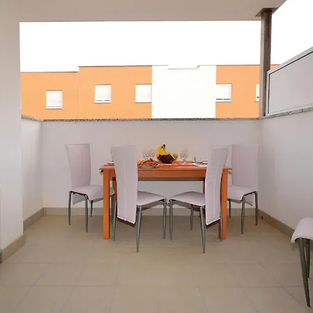 شقة Beautiful In With Swimming Pool