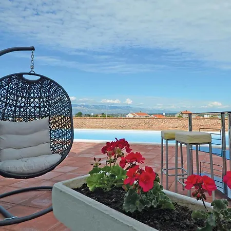 Apartman Beautiful In With Swimming Pool *