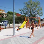 Lovely In With Swimming Pool * Nin